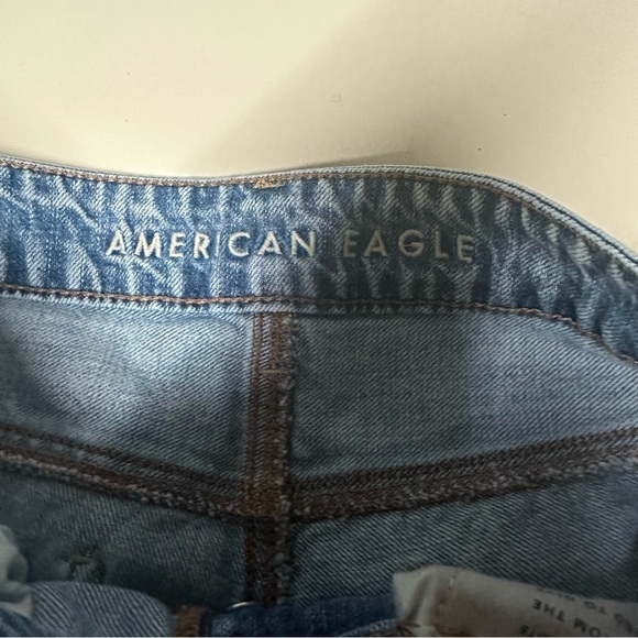 American Eagle Tomgirl Womens Distressed Jeans Button Fly Size 2 - Picture 9 of 12